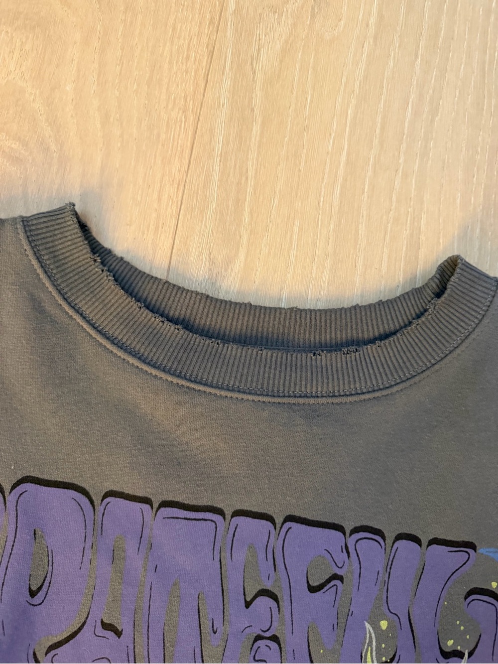 American Eagle Cozy Grateful Dead Crewneck - Picture 4 of 6